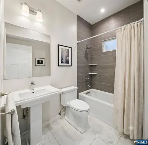 19-21 78th North Bergen NJ 07047