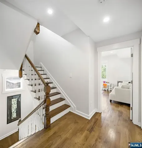 19-21 78th North Bergen NJ 07047