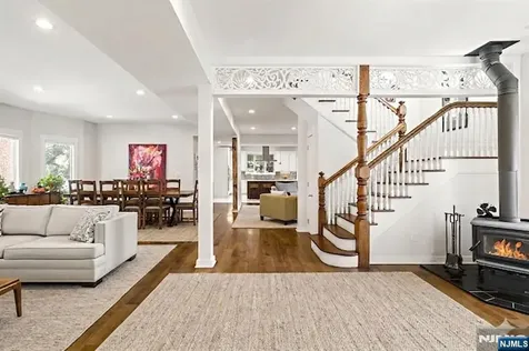 19-21 78th North Bergen NJ 07047
