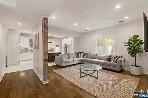 19-21 78th North Bergen NJ 07047