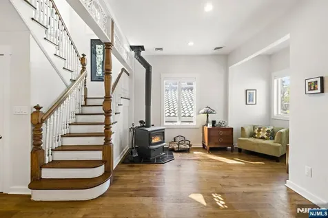 19-21 78th North Bergen NJ 07047