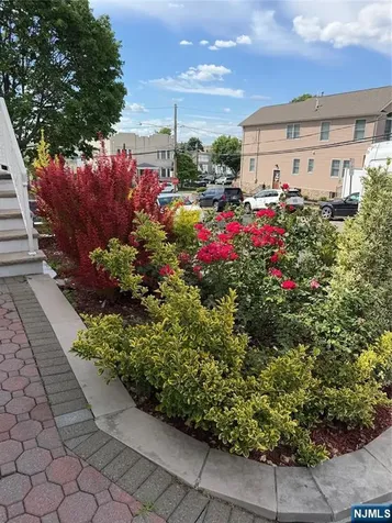 412 Park Place Lyndhurst NJ 07071