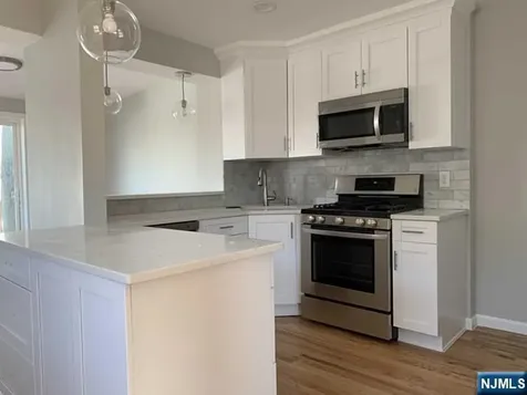 121 Longview Leonia NJ 07024