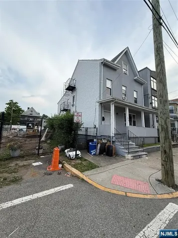 276 Governor Street Paterson NJ 07501