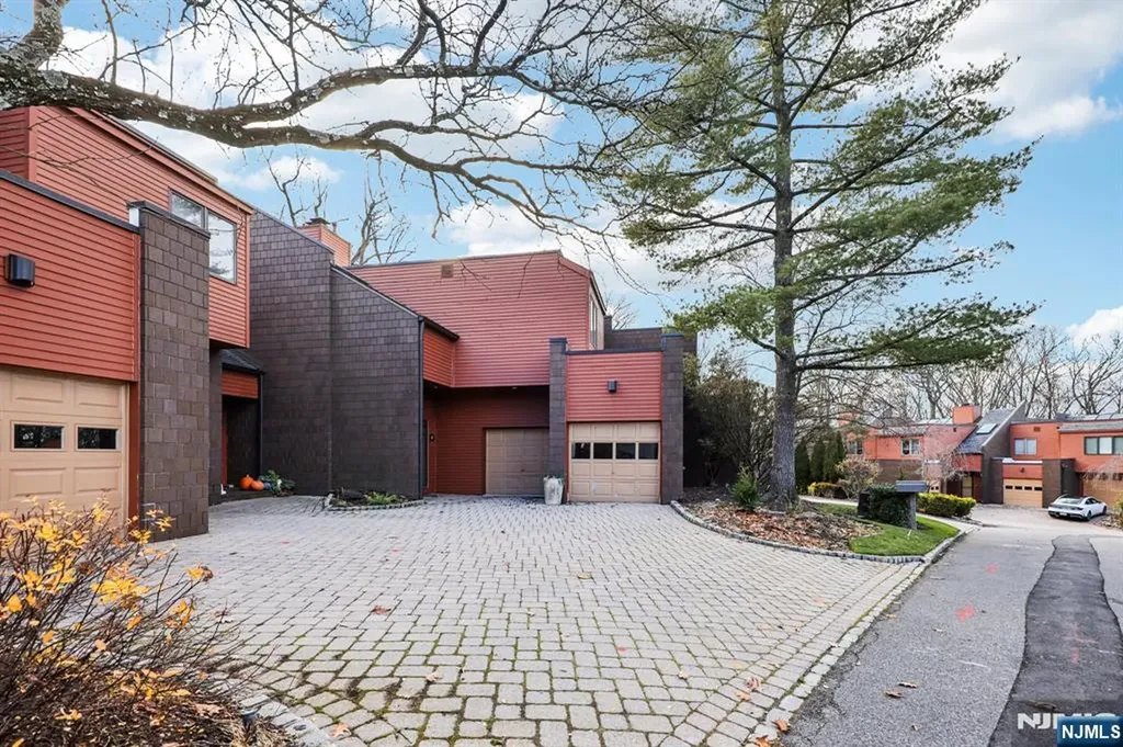6 Old Quarry Road Englewood NJ 07631
