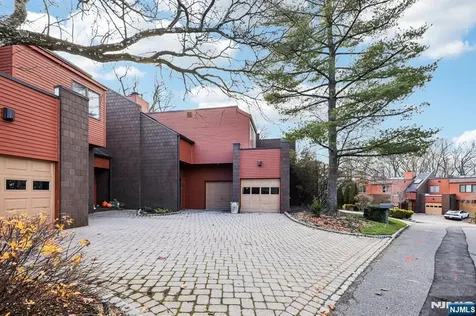 6 Old Quarry Road Englewood NJ 07631