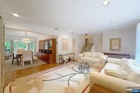 7 Southwood Drive Par-troy Hills Twp. NJ 07950