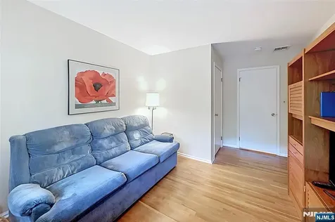 7 Southwood Drive Par-troy Hills Twp. NJ 07950