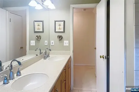 7 Southwood Drive Par-troy Hills Twp. NJ 07950