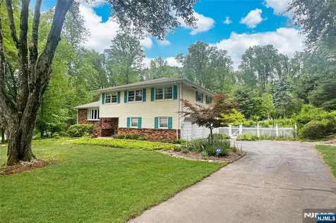 7 Southwood Drive Par-troy Hills Twp. NJ 07950