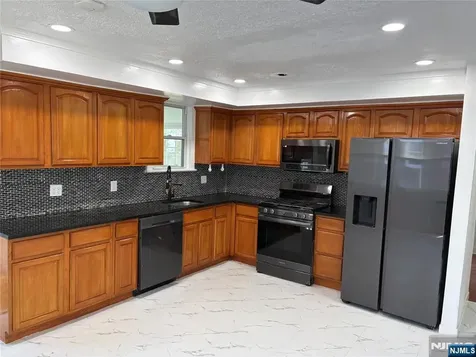 153 - 155 Arlington Paterson NJ 07502