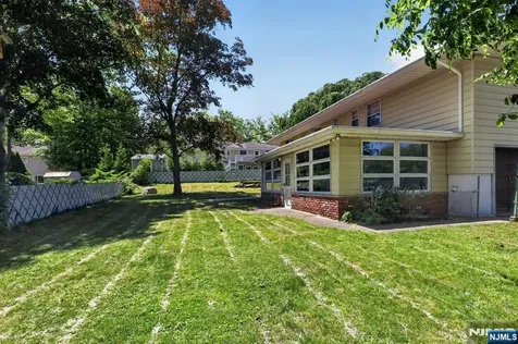 228 Shaw Place Park Ridge NJ 07656