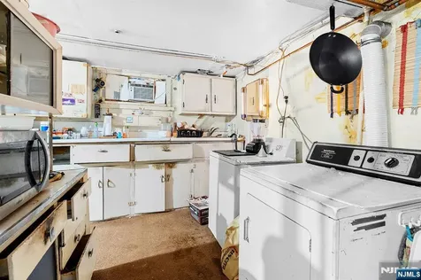 112 Page Avenue Lyndhurst NJ 07071
