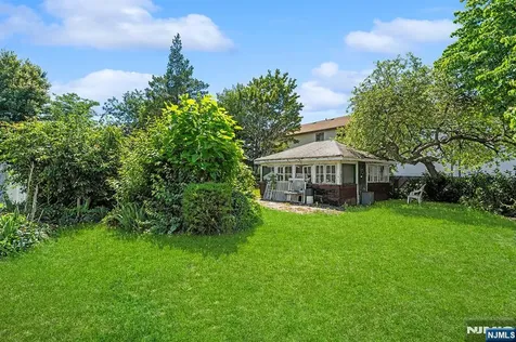 112 Page Avenue Lyndhurst NJ 07071