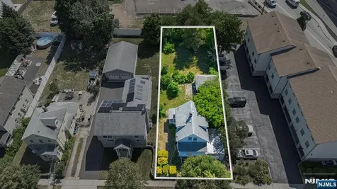 112 Page Avenue Lyndhurst NJ 07071