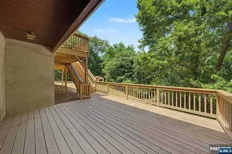 829 Ramapo Valley Road Oakland NJ 07436