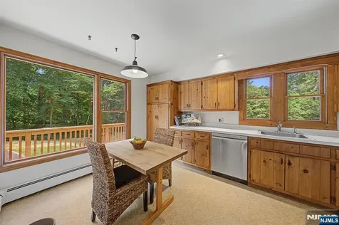 829 Ramapo Valley Road Oakland NJ 07436
