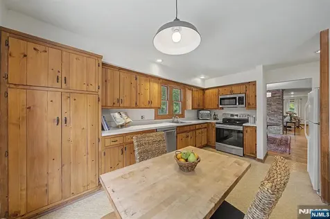 829 Ramapo Valley Road Oakland NJ 07436