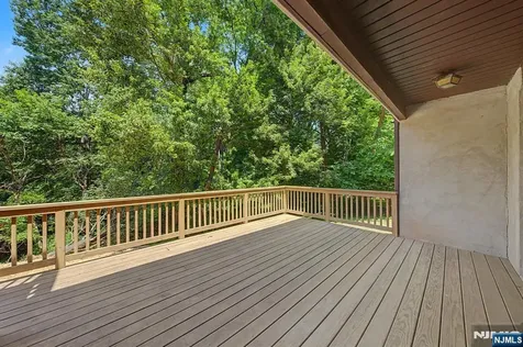 829 Ramapo Valley Road Oakland NJ 07436