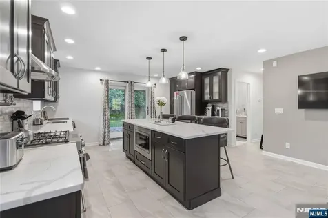 913 High Mountain Road North Haledon NJ 07508