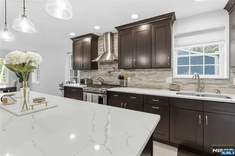 913 High Mountain Road North Haledon NJ 07508