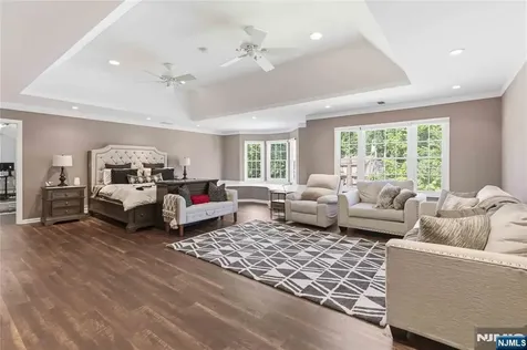 913 High Mountain Road North Haledon NJ 07508