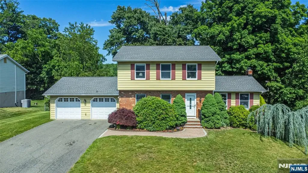 4 Hover Drive Mount Arlington Boro NJ 07856