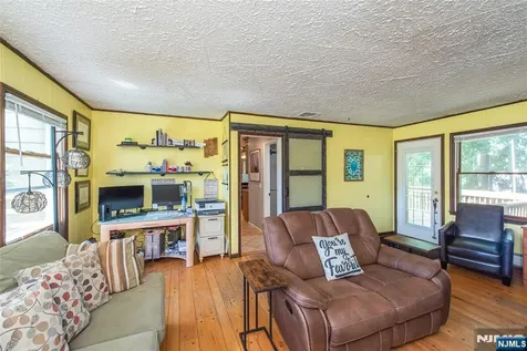 4 Hover Drive Mount Arlington Boro NJ 07856