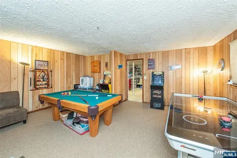 4 Hover Drive Mount Arlington Boro NJ 07856
