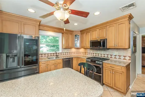 4 Hover Drive Mount Arlington Boro NJ 07856