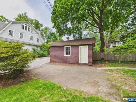 41 Randolph Place Ridgewood NJ 07450