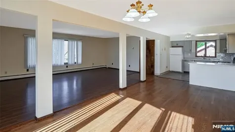 77 Highland Place Ridgefield Park NJ 07660