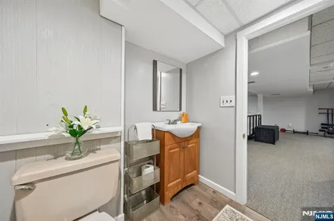 25 Grove Street Caldwell NJ 07006