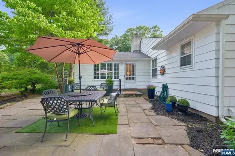 25 Grove Street Caldwell NJ 07006