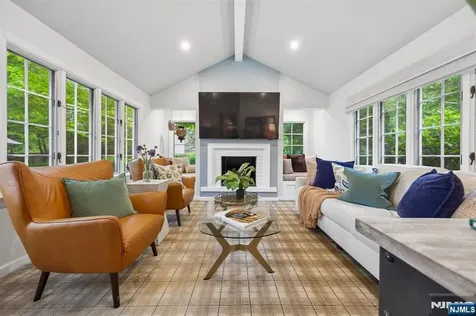 25 Grove Street Caldwell NJ 07006