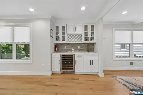676 Ridgewood Avenue Oradell NJ 07649