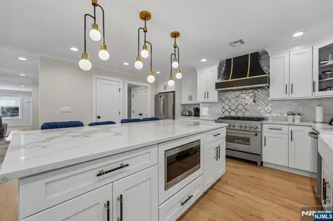 676 Ridgewood Avenue Oradell NJ 07649