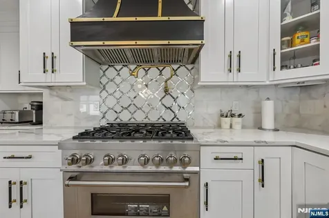 676 Ridgewood Avenue Oradell NJ 07649