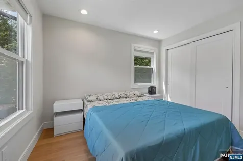 676 Ridgewood Avenue Oradell NJ 07649