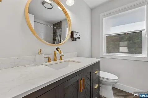 676 Ridgewood Avenue Oradell NJ 07649