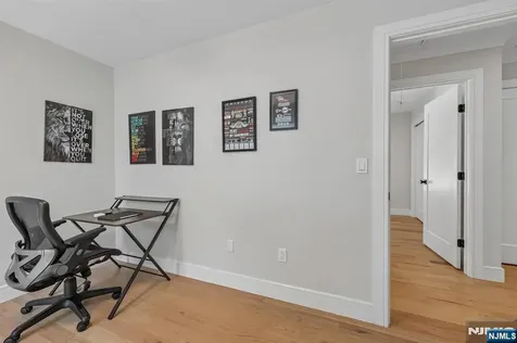 676 Ridgewood Avenue Oradell NJ 07649