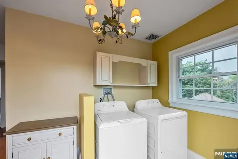 103 N Walnut Street Ridgewood NJ 07450