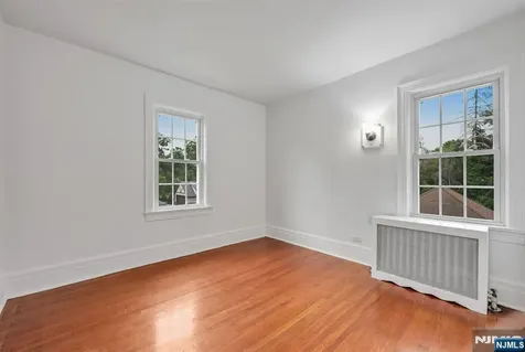 103 N Walnut Street Ridgewood NJ 07450
