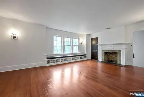 103 N Walnut Street Ridgewood NJ 07450