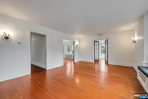 103 N Walnut Street Ridgewood NJ 07450