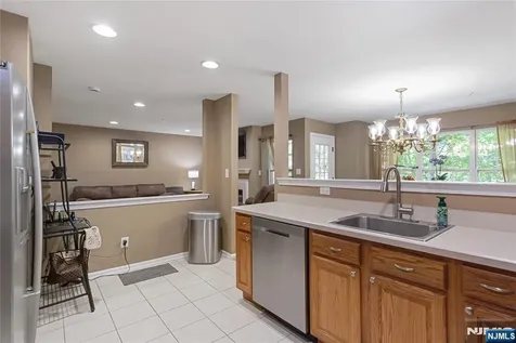 169 Vista Terrace Pompton Lakes NJ 07442
