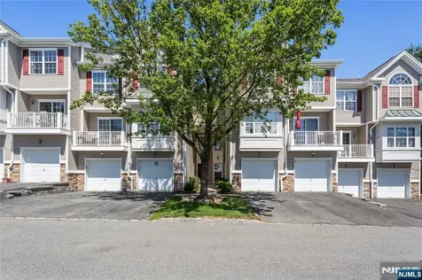 169 Vista Terrace Pompton Lakes NJ 07442