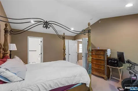 169 Vista Terrace Pompton Lakes NJ 07442