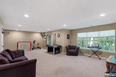 169 Vista Terrace Pompton Lakes NJ 07442