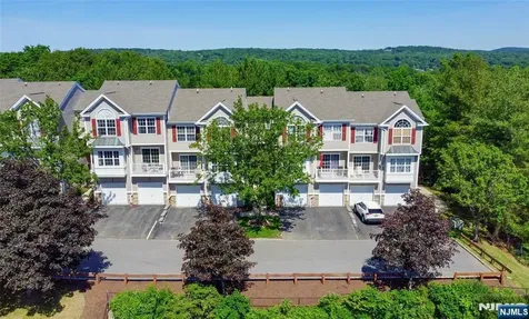 169 Vista Terrace Pompton Lakes NJ 07442